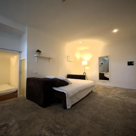 올드 타운 아파트먼츠 *